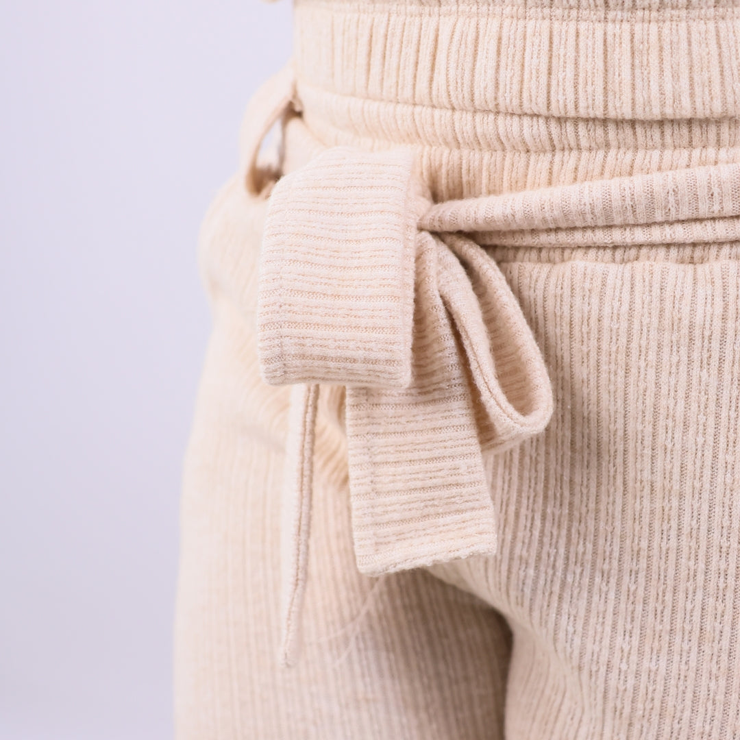 CONJUNTO CON CAPUCHA BEIGE