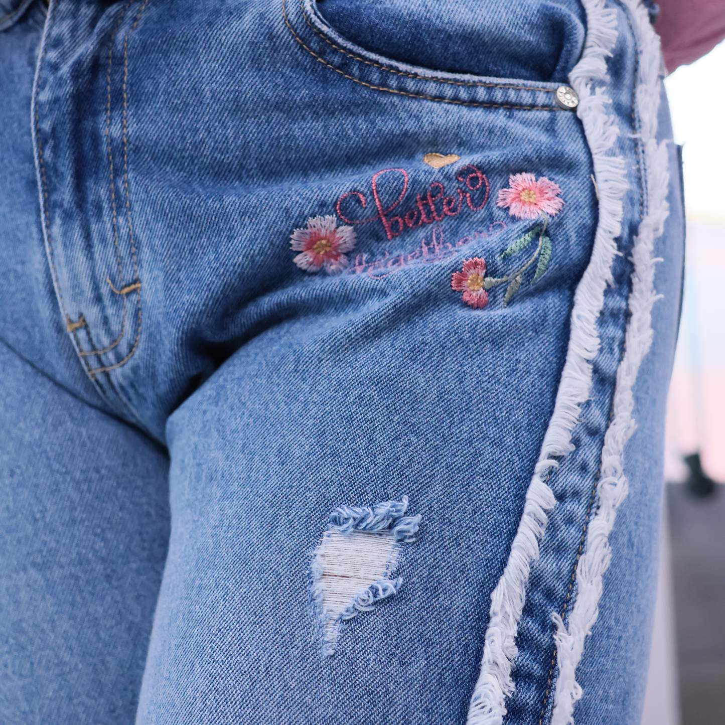 PANTALON PALAZZO FLORES BORDADAS