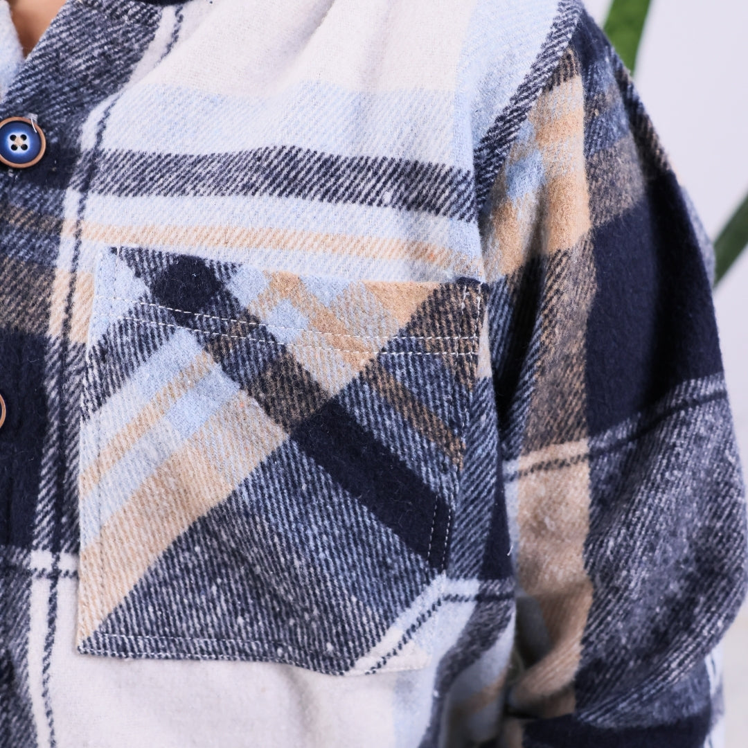 CAMISA CON CAPUCHA CUADROS