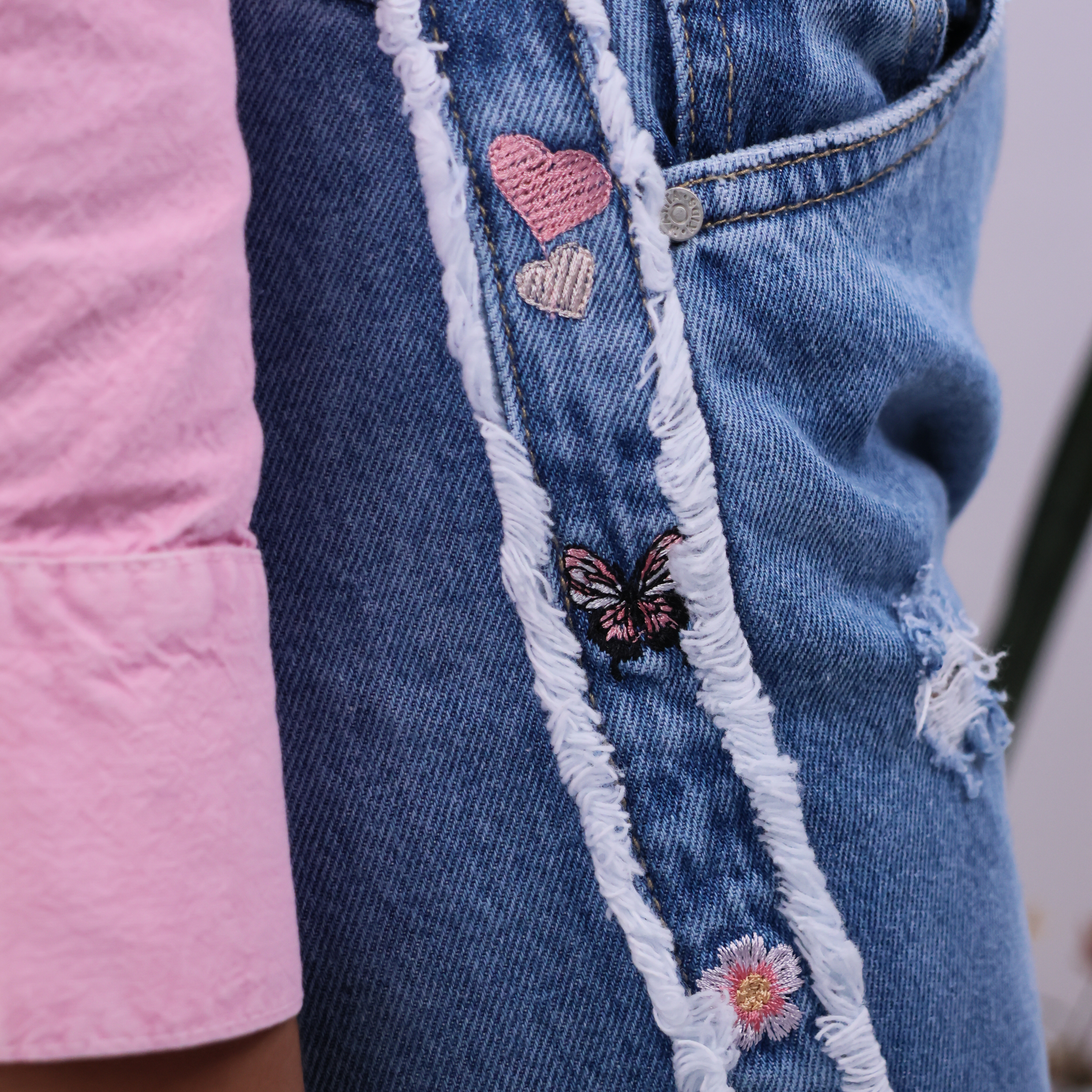 PANTALON PALAZZO FLORES BORDADAS